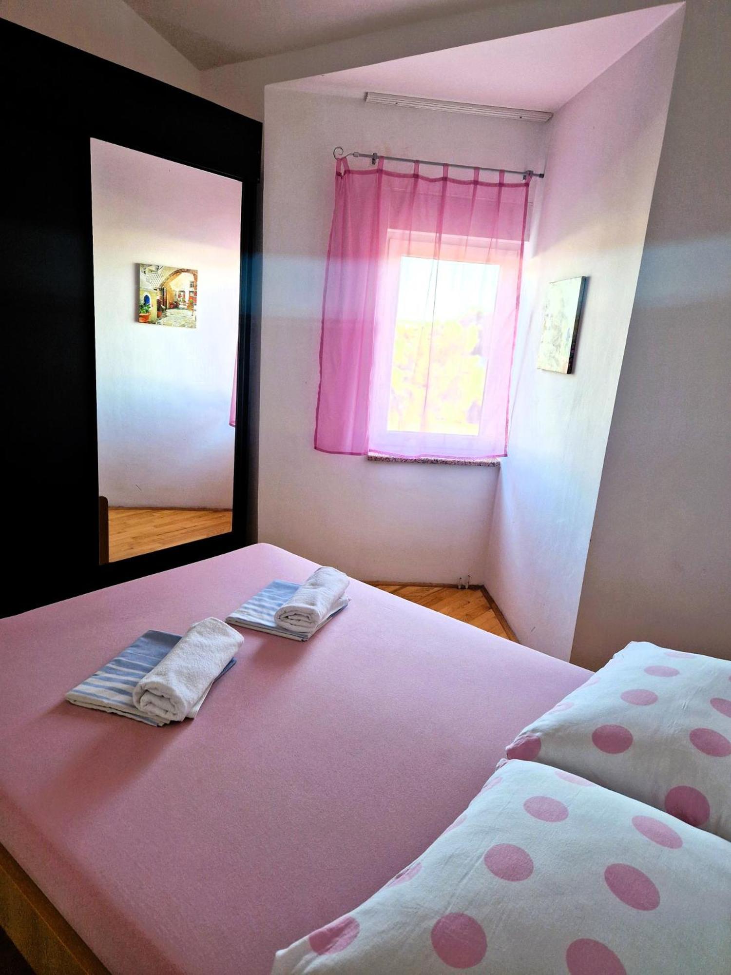 Appartamento Adriatic Star Banjol Esterno foto